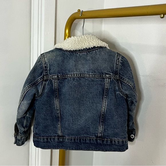Old Navy Unisex Sherpa-Lined Jean Trucker Jacket for Toddler 18-24 Months - Picture 3 of 5